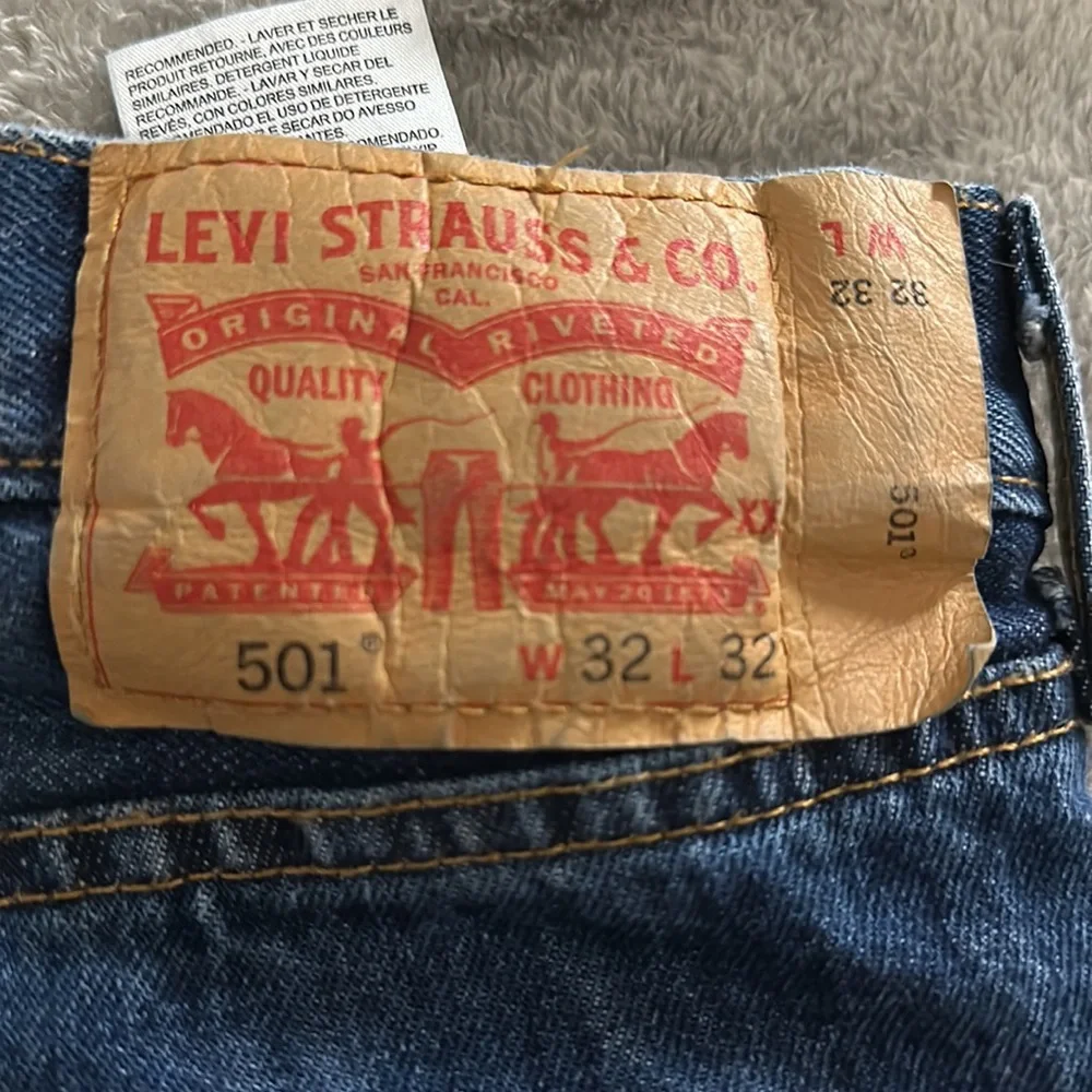 Levi’s 501 Waist 32 Length 32 dark blue - Picture 3 of 3